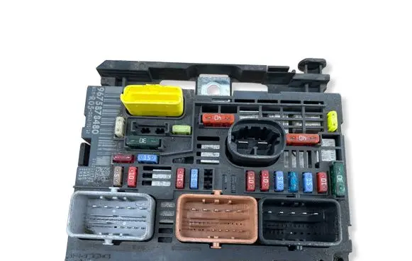Peugeot Partner BSM Control unit 9675878480