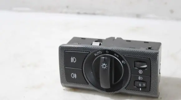Opel Antara Light switch