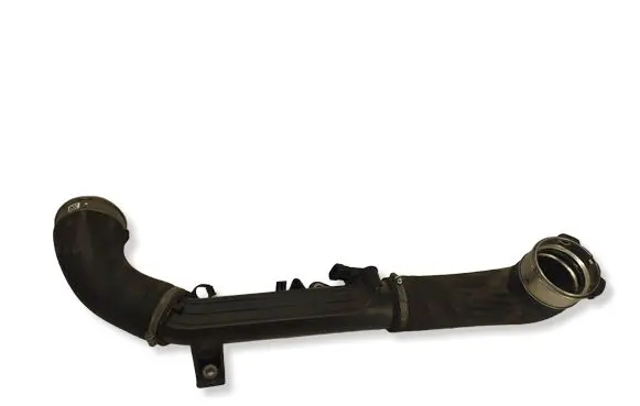 Volvo XC40 Intercooler hose/pipe 32222150