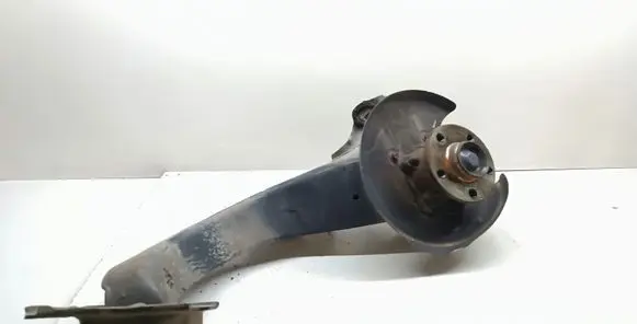 BMW 2 F46 Rear wheel hub spindle/knuckle 