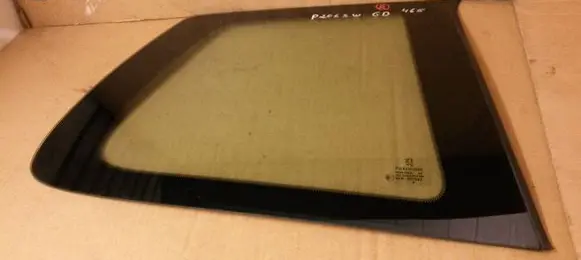 Peugeot 206 Rear side window