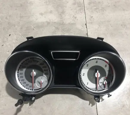 Mercedes-Benz GLA W156 X156 Center console A1569002202 A1179015100 A1729023505