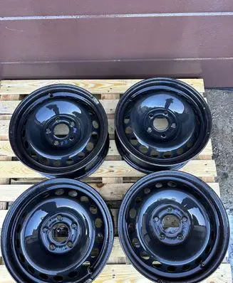Renault Megane III R15 steel rim 403000026R