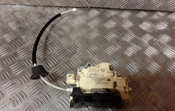 Audi Q7 4L Rear door lock 3C4839015A