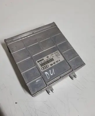 Audi A4 S4 B5 8D Engine control unit/module 0261203940 8D0907557H 26SA4103