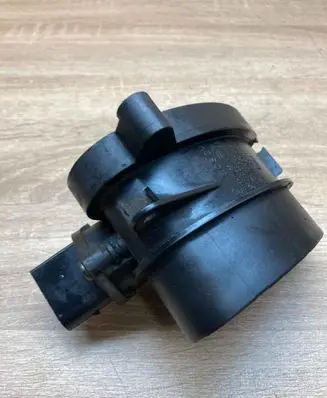 BMW X5 E53 Mass air flow meter 7787076 0928400468