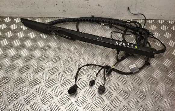 Mercedes-Benz Vito Viano W447 Rear door check strap stopper A4477630000
