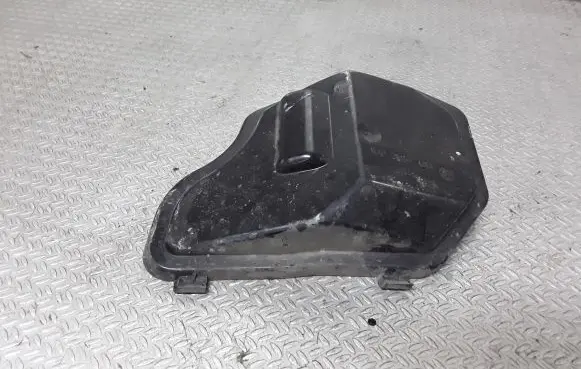 BMW 5 E60 E61 Headlight/headlamp dust cover 15933200