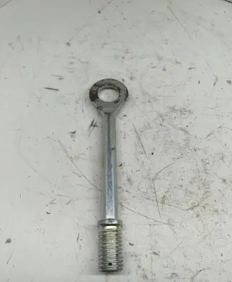Chrysler 300 - 300C Towing hook eye