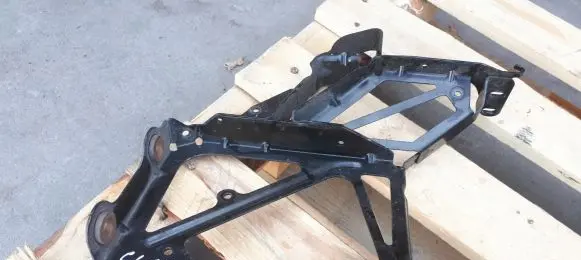 Audi A6 S6 C7 4G Radiator mount bracket 4G0121261F