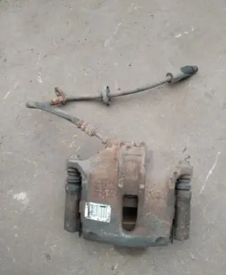 Opel Crossland X Front brake caliper 9805497780