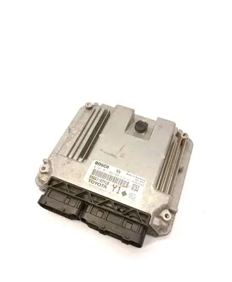 Toyota Auris 150 Engine control unit/module 8966102Y10 1039S39969 0281017097