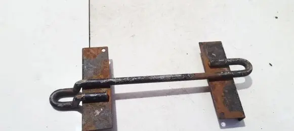 Mitsubishi Space Star Battery bracket 