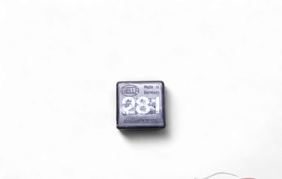 Audi 200 Other relay 5KG00407903 5KG004079