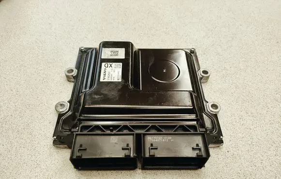 Volvo V40 Cross country Engine control unit/module 31452623 0000522857 MB2797009613