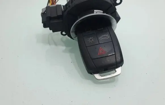 Volvo C30 Ignition lock 31252481