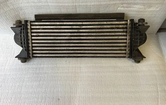 Volkswagen Amarok II Intercooler radiator MB3G6D624DD