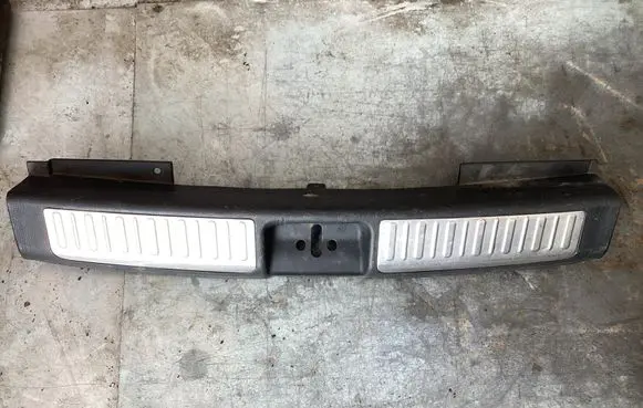 Mitsubishi Outlander Trunk/boot sill cover protection MN151050