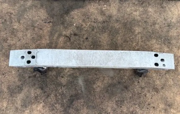 Lexus IS 220D-250-350 Front bumper cross member 5213153060