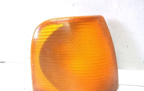 Audi 100 200 5000 C3 Front indicator light 443953050
