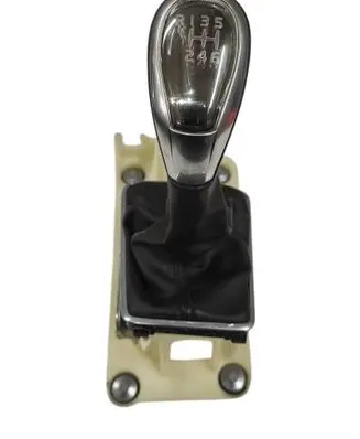 Volvo V40 Gear shifter/selector 31367612