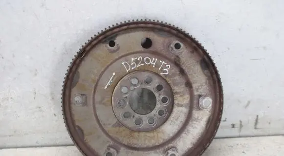 Volvo V60 Flywheel 31325134 D5204T3