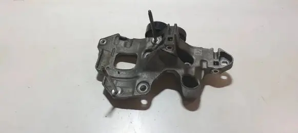 Renault Clio V Generator/alternator bracket 117105158R