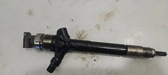 Toyota Avensis T250 Fuel injector 236700R180 12J94911