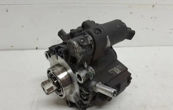 Citroen C4 Grand Picasso Fuel injection high pressure pump 9683623780