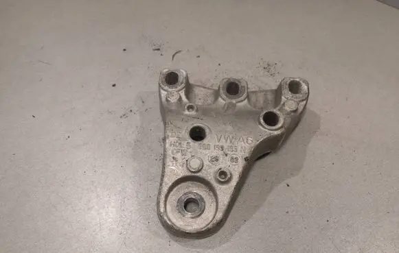 Volkswagen Polo Engine mounting bracket 6Q0199185N