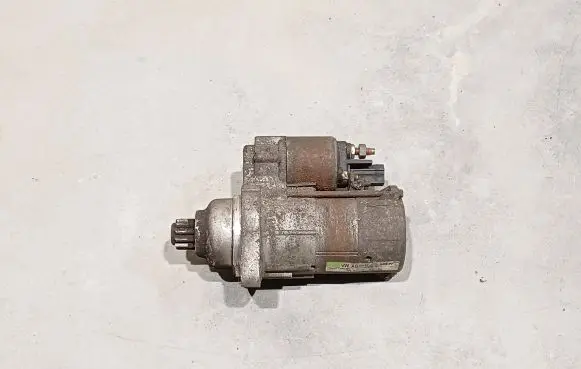 Volkswagen PASSAT B7 Starter motor 02M911023N