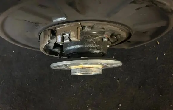 Mercedes-Benz E AMG W212 Rear wheel hub spindle/knuckle A2125460543