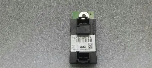 Mercedes-Benz S W221 Aerial antenna switch A2218201889