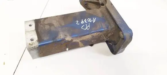 Mitsubishi Lancer X Front bumper mounting bracket 8J0806110D