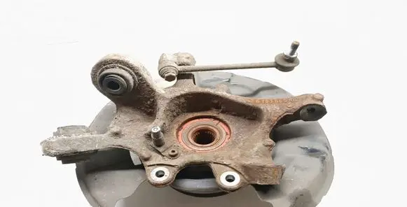 Rear wheel hub spindle/knuckle