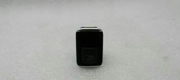 Mercedes-Benz E W212 Tailgate/boot open switch button A2129056300