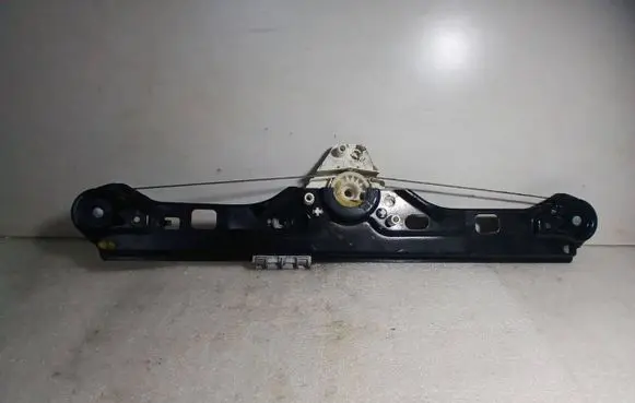 Mercedes-Benz C W203 Rear window lifting mechanism without motor RH997257