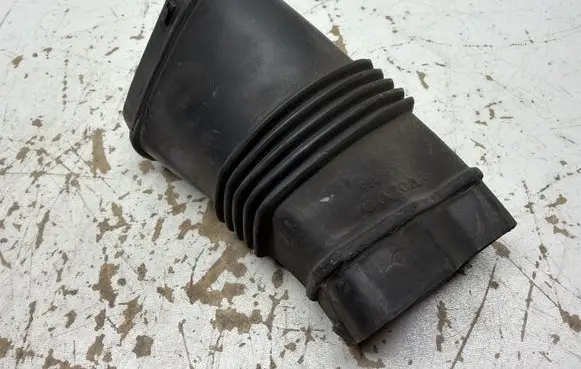 Volvo S80 Air intake duct part 30792195