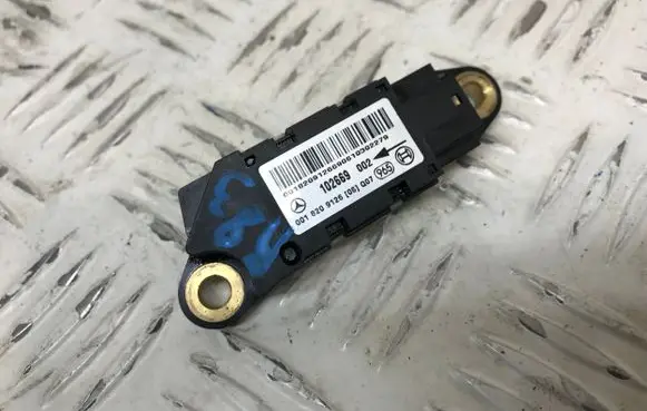 Mercedes-Benz CLK A209 C209 Airbag deployment crash/impact sensor 0018209126