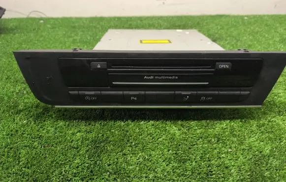 Audi A7 S7 4G Radio/CD/DVD/GPS head unit 4G0035670A HS9428