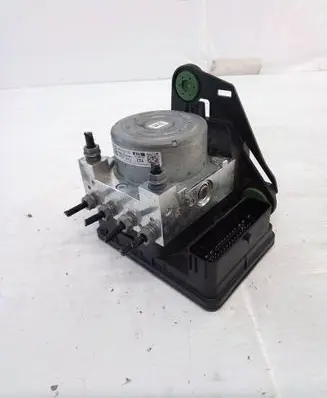 Volkswagen Golf VII ABS Pump 5WA614517CF 10022024134