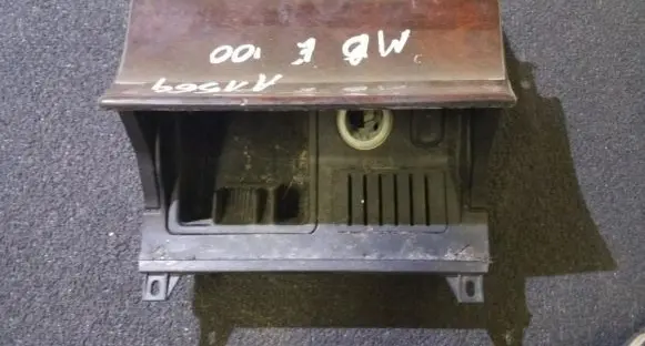 Mercedes-Benz E W210 Car ashtray