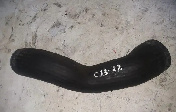 Volvo V70 Engine coolant pipe/hose 30680218