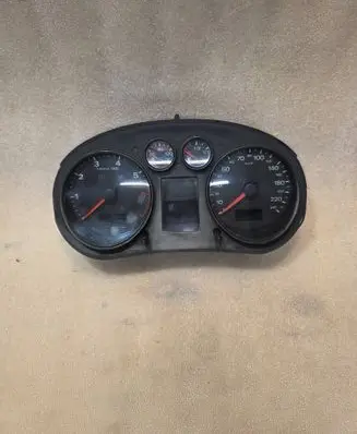 Audi A2 Speedometer (instrument cluster) 110080020002 8Z0920900A