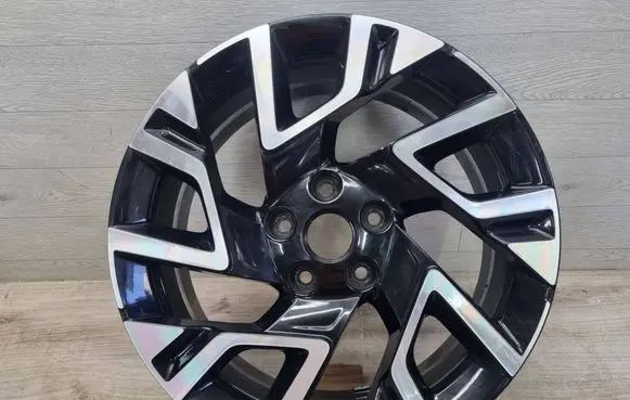 R18 alloy rim