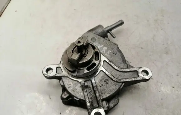 Toyota Avensis T270 Vacuum pump 293000W030