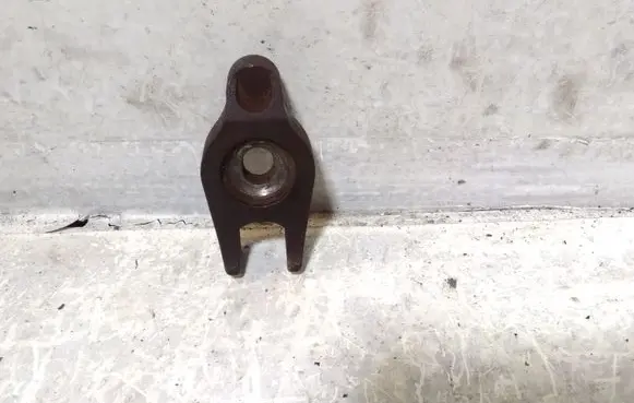Ford Mondeo MK IV Fuel Injector clamp holder