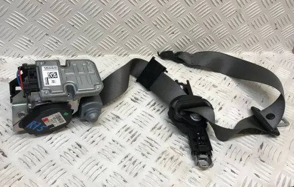 Mercedes-Benz CLS C219 Front seatbelt 602208200 2118605586