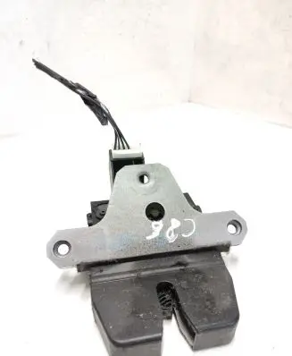 Ford Focus Tailgate/trunk/boot lock/catch/latch R442A66DA