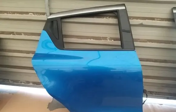 Rear door